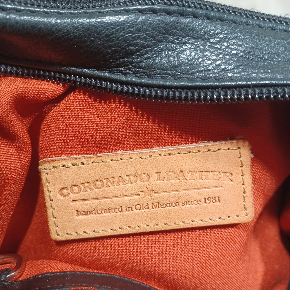 Coronado Leather Conceal Carry Messenger Bag - Picture 12 of 12